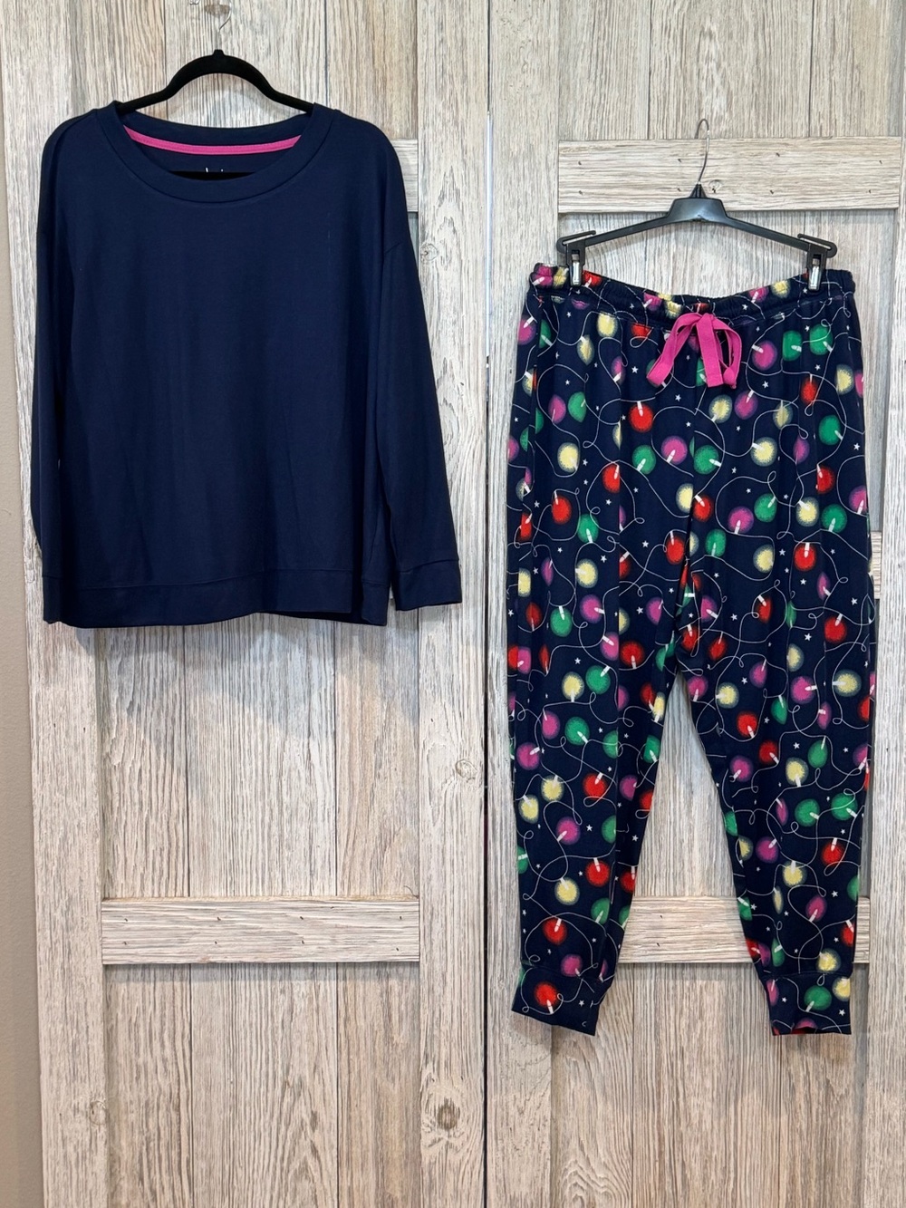 Jenni Women’s Navy Pajama Set with Colorful Light Bulb Print Sz 2X